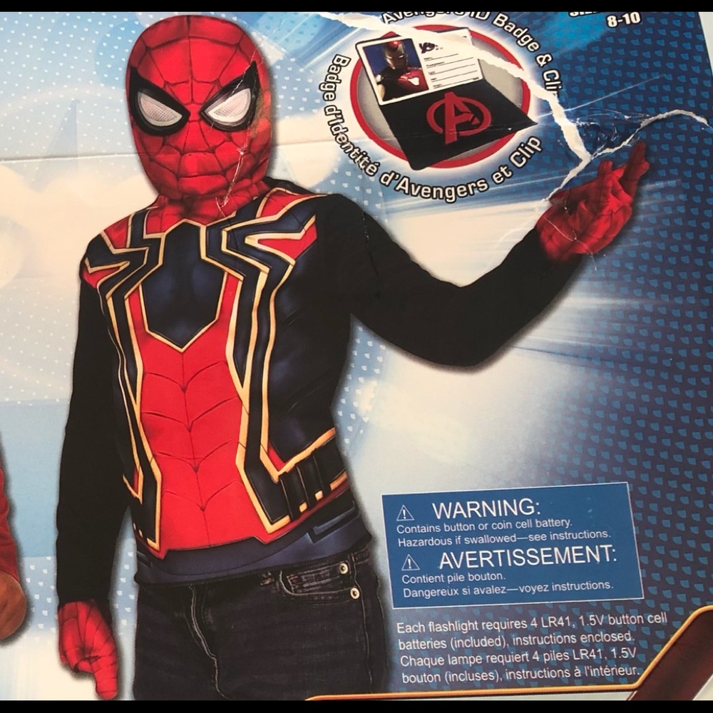 Spider-Man Halloween set (Iron Spider) costume set with accessories!!